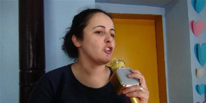 Alev öğretmen, okulu eve çevirdi