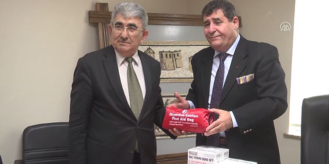 Mehmetçiğe sağlık kiti ve temizlik seti desteği