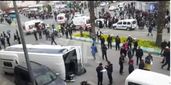 Kahramanmaraş'ta öğrenci servisi devrildi: 22 yaralı