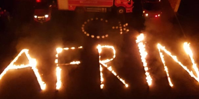 İtfaiyeciler alevlerle 'Afrin' yazdı!