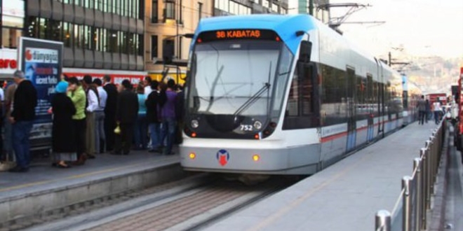 stanbul'da tramvay seferleri tekrar balad