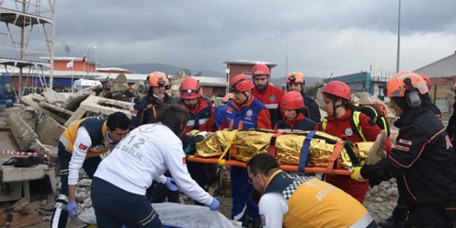 İzmir'deki tatbikat gerçeği aratmadı