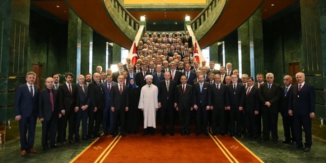 Cumhurbakan Erdoan, il mftleriyle bir araya geldi