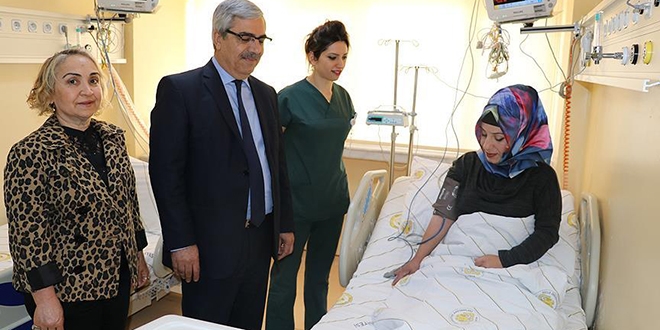 Taşeron işçiler, tedavi gördükleri hastanede sınav oldu