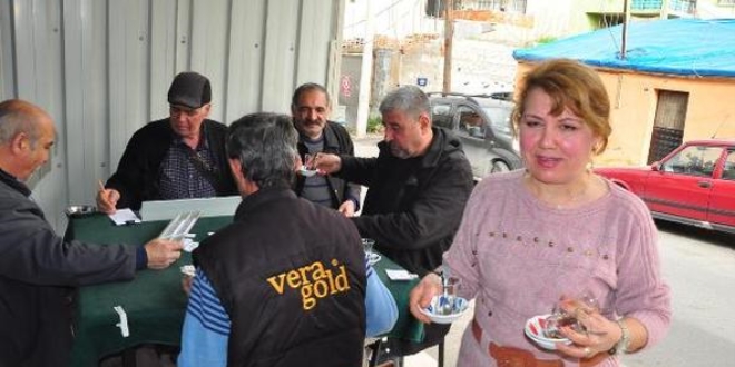 Önyargıları yıkıp, kahvehanenin 'Semra Abla'sı oldu