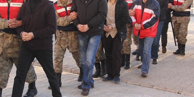 FETÖ'nün jandarmadaki mahrem yapılanmasına soruşturma: 10 gözaltı
