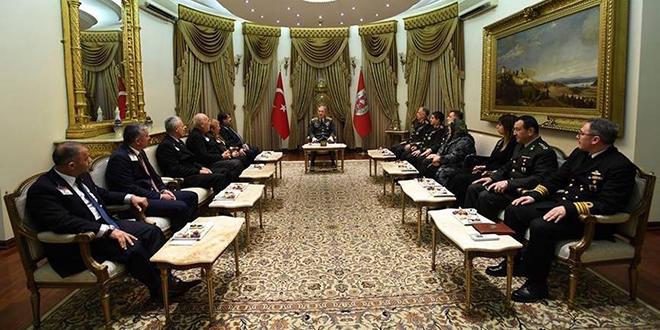 Genelkurmay Başkanı, şehit yakınlarını kabul etti