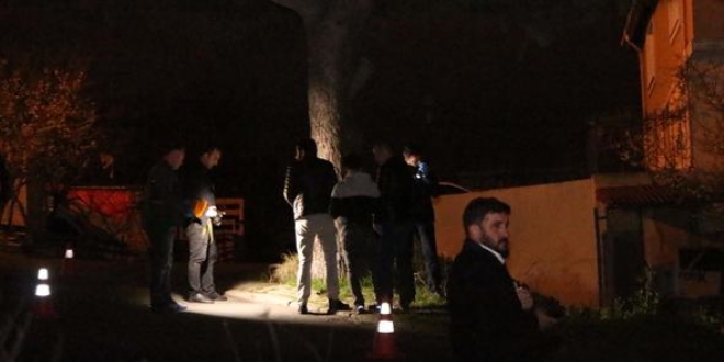 Ümraniye'de otomobilin altında bomba bulundu