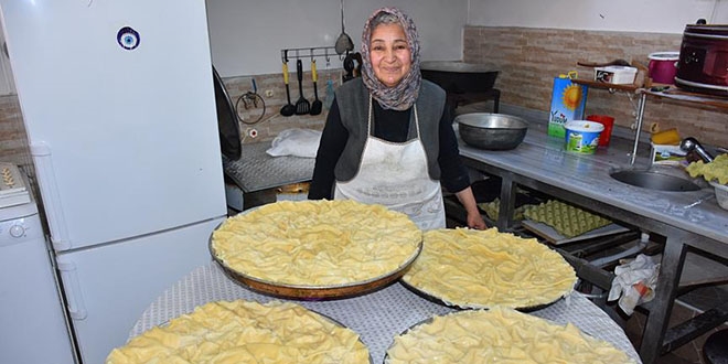 Emekli öğretmen KOSGEB desteğiyle iş yeri açtı