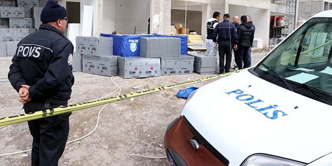 Kayseri'de iskeleden düşen inşaat işçisi öldü