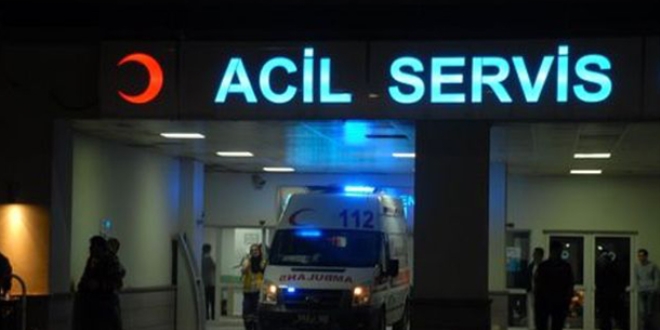 Bursa'da kamyonetle otomobil arpt: 1 l, 7 yaral