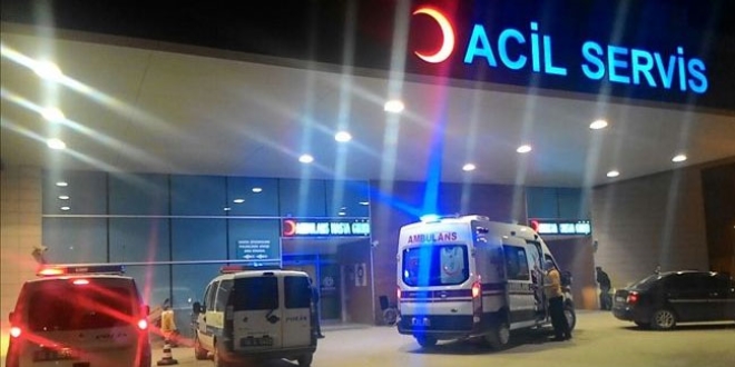 Sivas'ta 7 öğrenci yedikleri dönerden zehirlendi