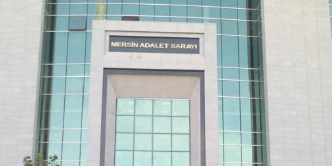 1'i emniyet müdürü, 32 sanık hakim karşısına çıktı