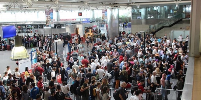Havalimanı personelinden hayat kurtaran müdahale