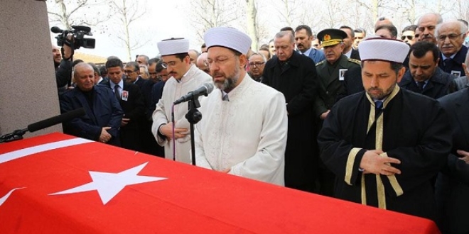 Hasan Celal Güzel son yolculuğuna uğurlandı