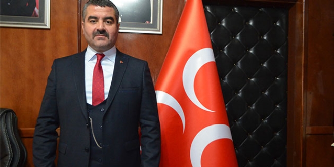 MHP'li başkan, kavgayı ayırmaya çalışırken yaralandı