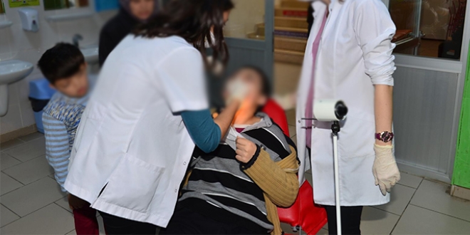 Engelliye özelde diş tedavisi kolaylığı