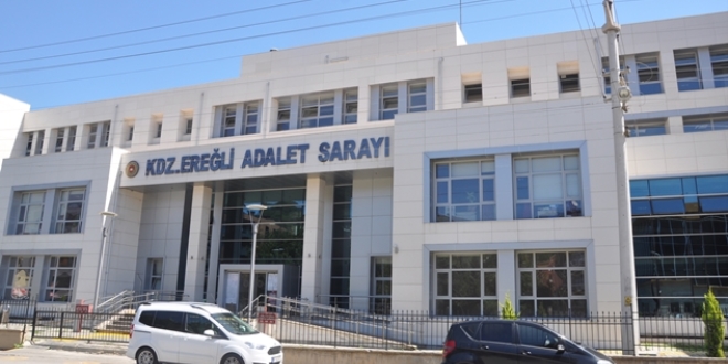 1'i Tuğgeneral, 3 askerin yargılanmasına devam edildi