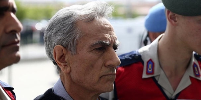 Akın Öztürk 4 kez emekli maaşı talep etti