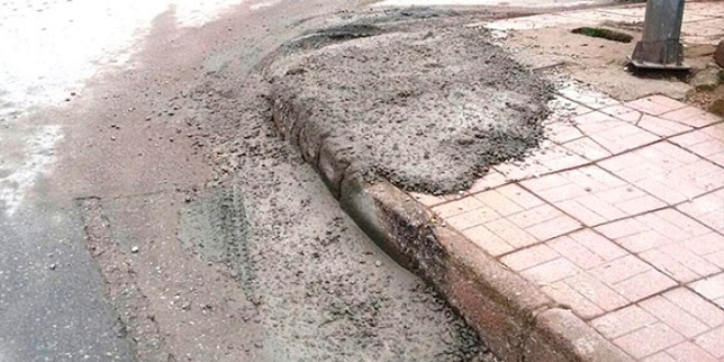 Yola beton döken firmaya 9 bin lira ceza