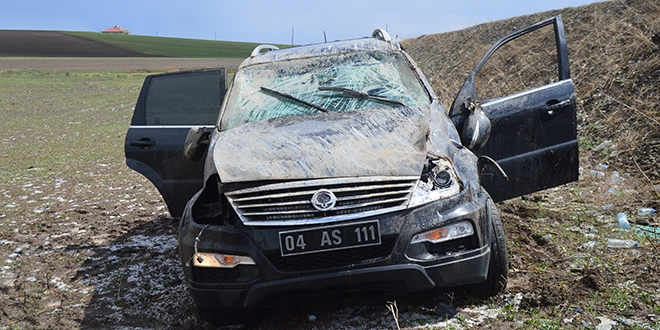 Ağrı'da trafik kazası: 1'i belediye başkanı, 7 yaralı