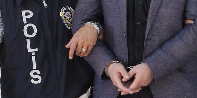 Firari hakim, gaybubet evinde yakalandı