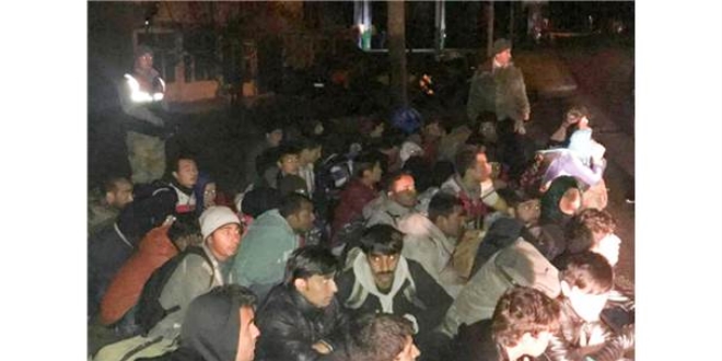 Van'da 106 yabancı uyruklu yakalandı