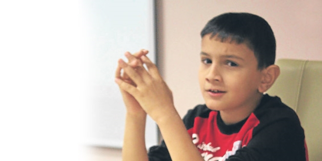 Hızlı okuma şampiyonu Tarık, 16 yılda 5 bin kitap okudu