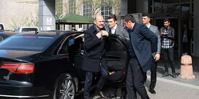 İçişleri Bakanı Soylu yaralı polisleri ziyaret etti