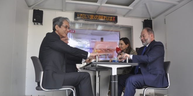 Başbakan Yardımcısı Akdağ Japonya'da simülasyonla depremi yaşadı