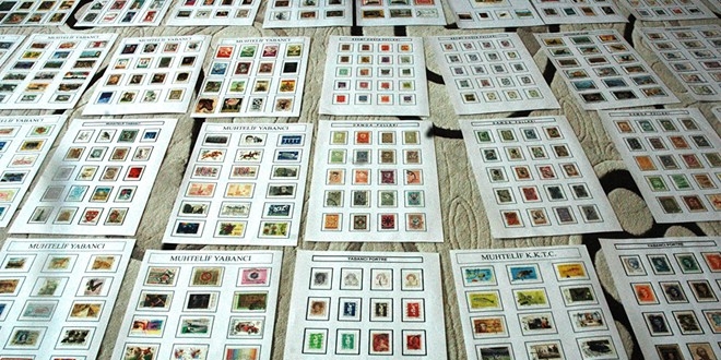 PTT Başmüdürü, 48 yıldır pul biriktiriyor