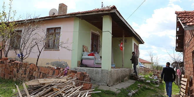 Sekiz gündür kayıp olan 2 kız çocuğunu polis kurtardı