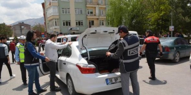Okulla alakası olmayan kişiler yaklaştırılmayacak