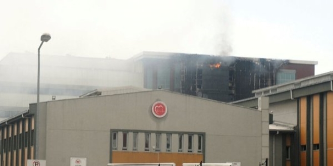Yangınla ilgili 2 başsavcı vekili ve 4 savcı görevlendirildi