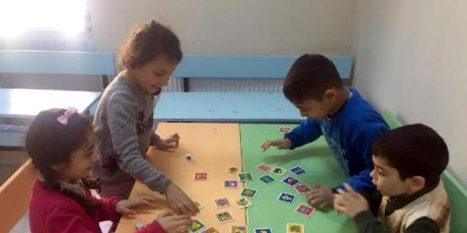 Çocuklar, yazmayı hızlandıran teknikler ile öğreniyor