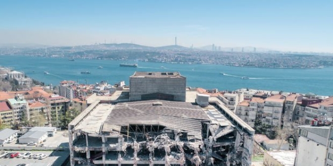 AKM'de yıkım 1 ay içerisinde tamamen bitmiş olacak