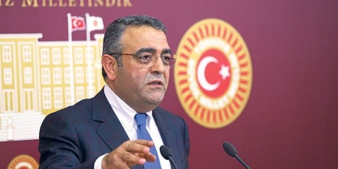 Sezgin Tanrıkulu kalp krizi şüphesiyle hastaneye kaldırıldı