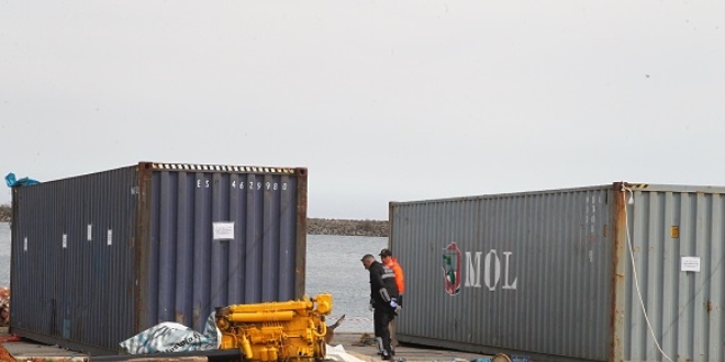 Denizdeki babo konteynerlerden tonlarca sigara kt