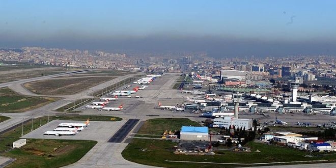 Havadaki yükün yarısını Atatürk Havalimanı 'omuzladı'