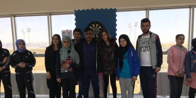 Bir okul iki şampiyonluk