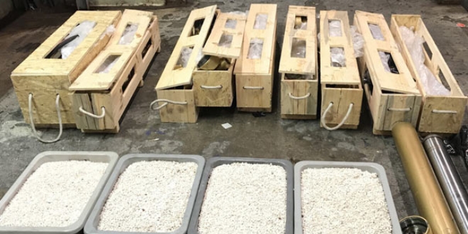 Kargo şirketine 'piston' baskını