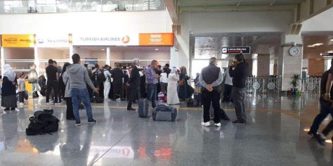 Diyarbakır- Bursa seferini yapacak uçak arızalandı
