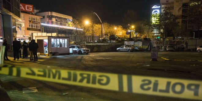 İstanbul'da otopark'a silahli saldırı: 1 ölü, 3 yaralı