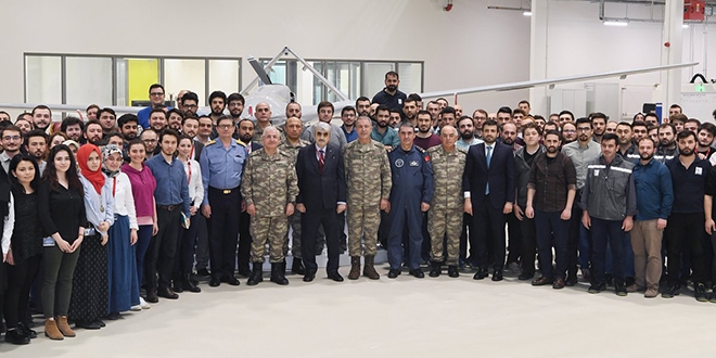 Orgeneral Akar, Baykar Makina tesislerini gezdi