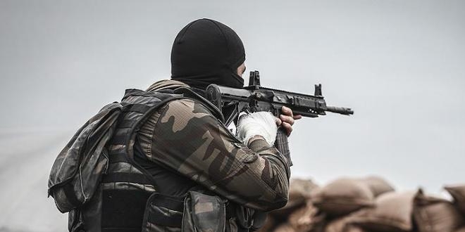 Karakola ateş açan 3 terörist etkisiz hale getirildi