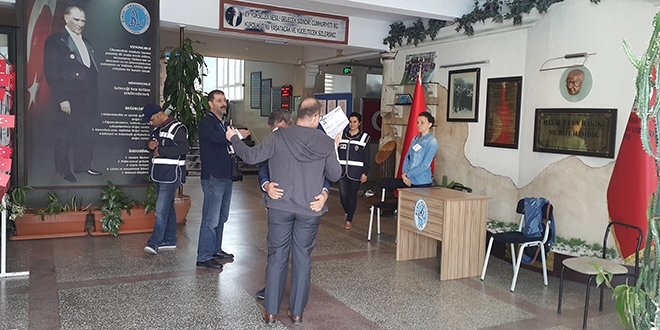 AÖF öğrencileri son dakikaya kadar ders çalıştı