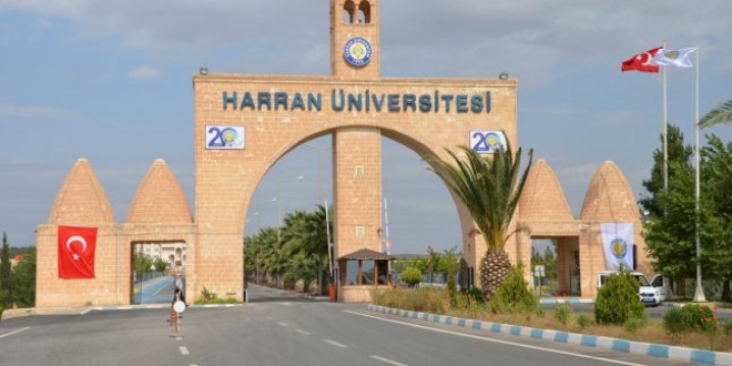 FETÖ firarisi profesörün maaş aldığı iddiaları yalanlandı
