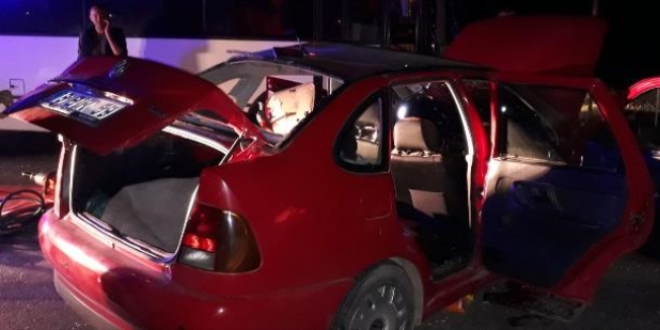 Denizli'de trafik kazası: 3 ölü, 9 yaralı