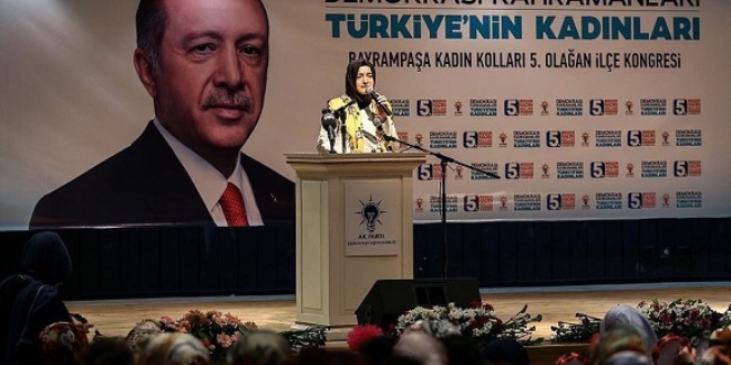 Bakan Kaya: Kadınlar için siyaset yapan bir hareketiz