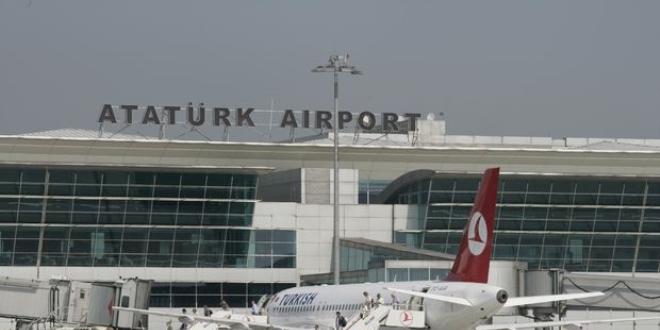 Türkiye'deki uçuşların yarısına yakını İstanbul'dan